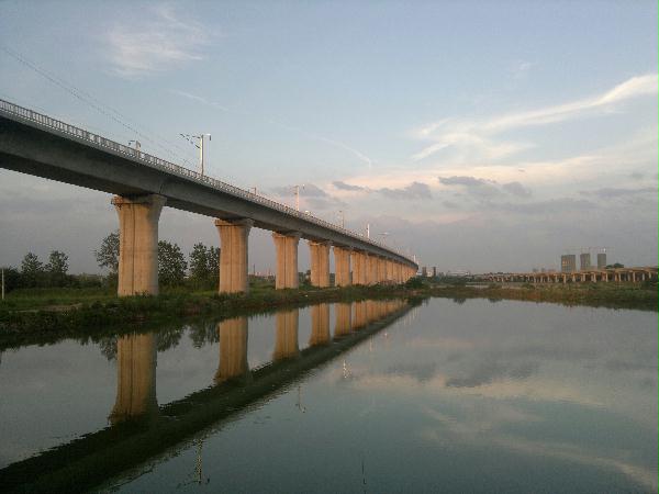 成渝鐵路采用松夏<a href='http://m.pfqp.com.cn/' target='_blank'><u>空氣彈簧</u></a>